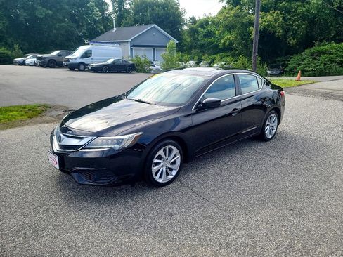 Used 2017 Acura ILX image 3