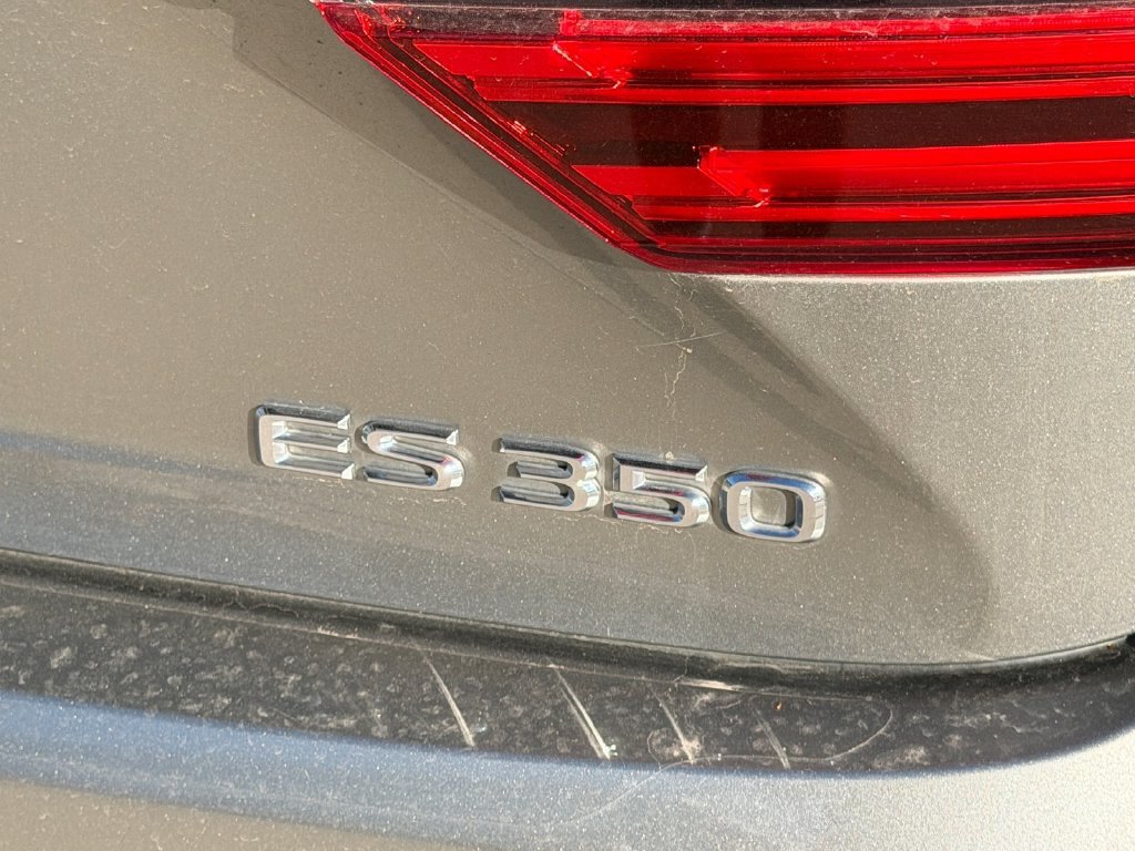 Used 2018 Lexus ES 350 w/ Luxury Package w/Wood Trim FWD image 10