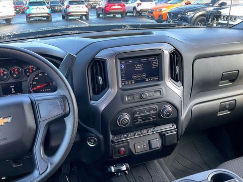 Used 2022 Chevrolet Silverado 1500 Custom w/ LPO, Dark Essentials Package image 6
