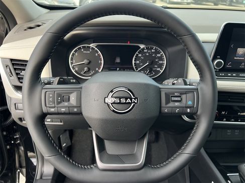 New 2026 Nissan Rogue SV image 10