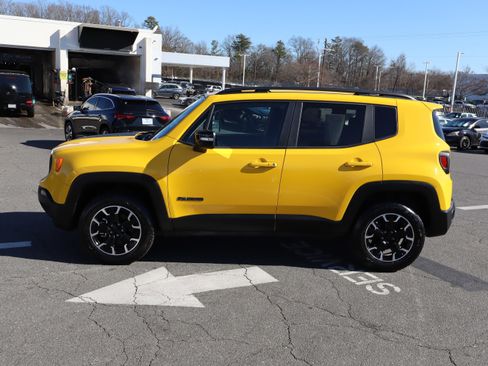 Used 2023 Jeep Renegade Latitude image 7