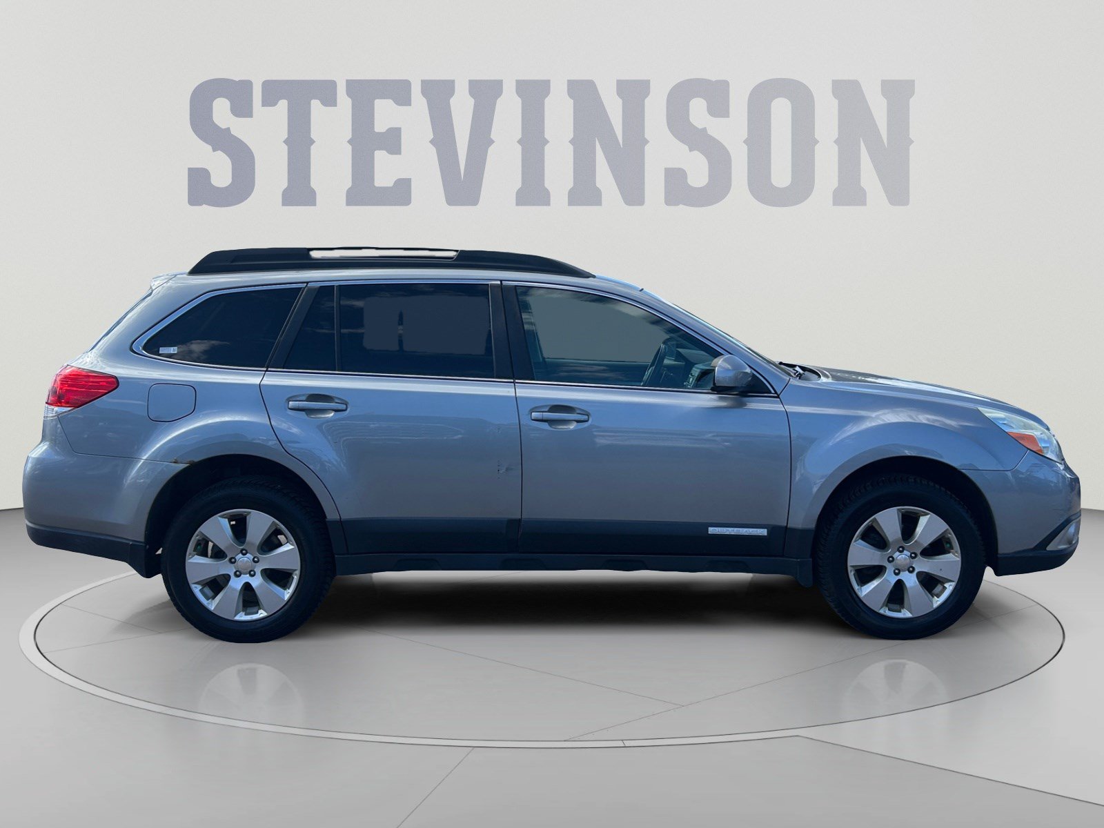 Used 2011 Subaru Outback 2.5i Premium w/ All-Weather Pkg AWD/4WD image 6