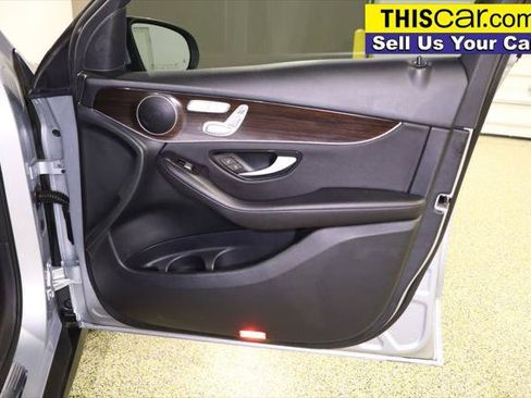 Used 2022 Mercedes-Benz GLC 300 4MATIC image 39