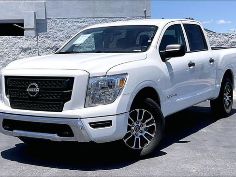 Used 2023 Nissan Titan SV AWD/4WD image 1