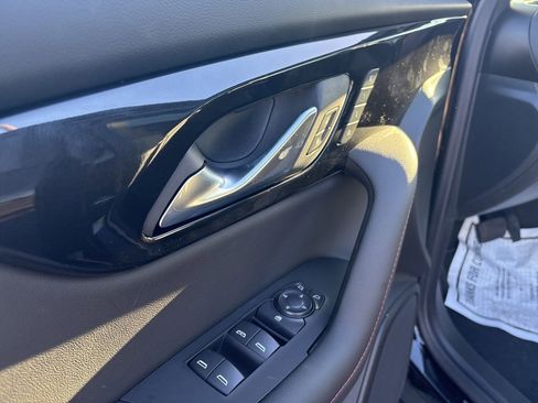 New 2025 Chevrolet Blazer RS w/ Driver Confidence II Package image 7