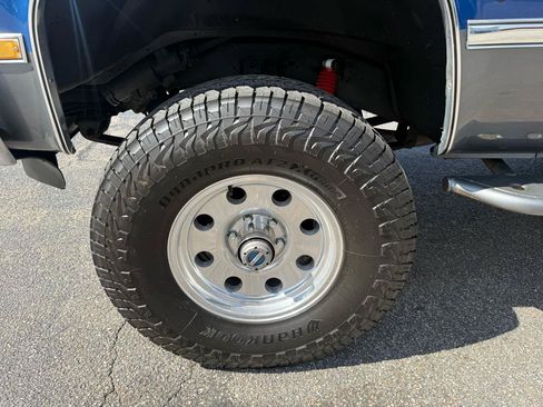 Used 1988 Chevrolet Blazer 4WD image 7