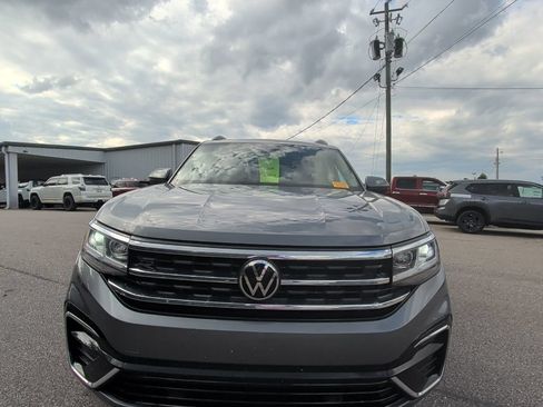 Used 2021 Volkswagen Atlas SE w/ Panoramic Sunroof Package FWD image 2