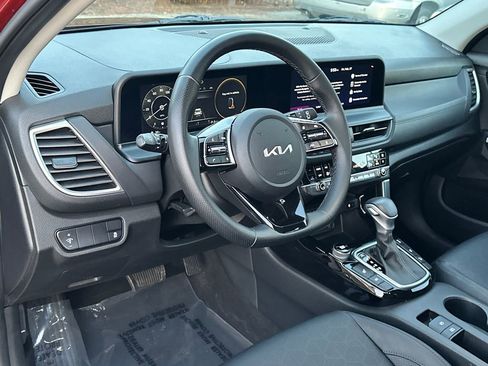 Certified 2024 Kia Seltos SX image 19