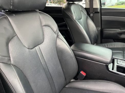 Used 2021 Kia Sorento S w/ Panoramic Sunroof Package image 43