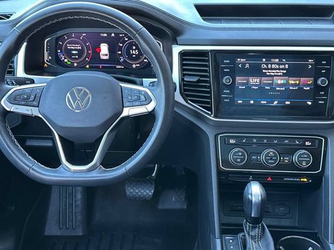 Used 2023 Volkswagen Atlas SEL AWD/4WD image 14