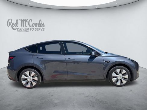 Used 2023 Tesla Model Y Long Range AWD/4WD image 6