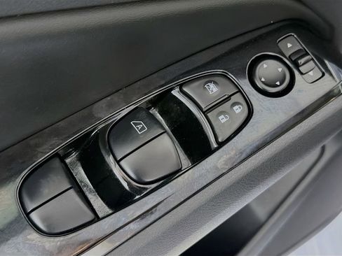 Used 2024 Nissan Altima 2.0 SR FWD image 22