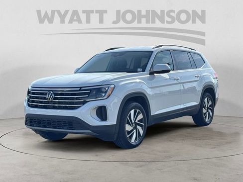 Used 2024 Volkswagen Atlas SE AWD/4WD image 1