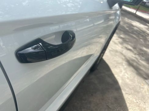 New 2026 Volkswagen Taos SE image 28