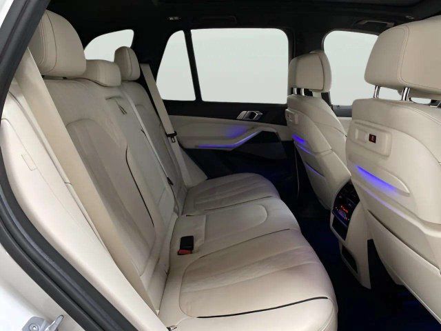 Used 2020 BMW X5 sDrive40i w/ M Sport Package RWD image 77
