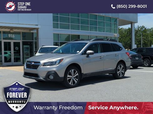 Used 2018 Subaru Outback 2.5i Limited AWD/4WD image 2