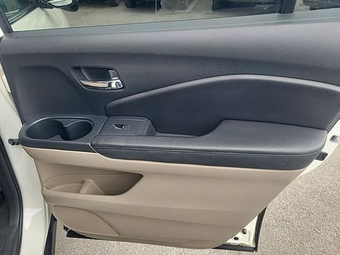 Used 2016 Honda Pilot EX image 25