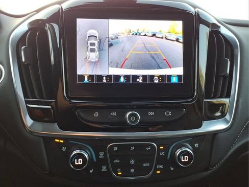 Used 2023 Chevrolet Traverse Premier w/ Redline Edition AWD/4WD image 20