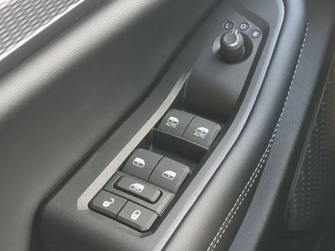 New 2025 Jeep Grand Cherokee L Laredo w/ Luxury Tech Group I image 22