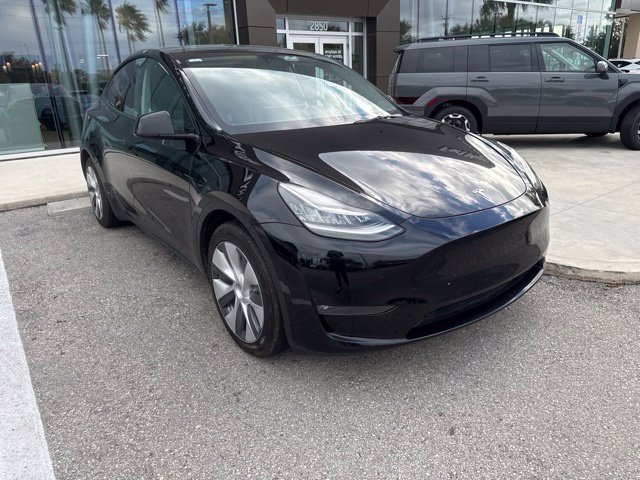 Used 2022 Tesla Model Y Long Range AWD/4WD image 10