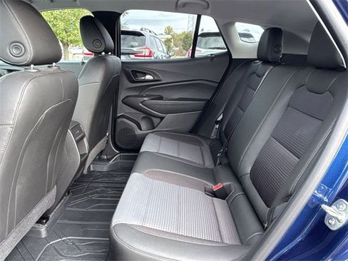 Used 2024 Chevrolet Trax LT w/ Driver Confidence Package image 26