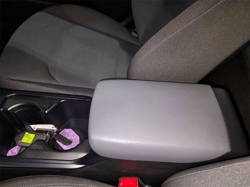 Used 2025 Kia K4 LXS image 26