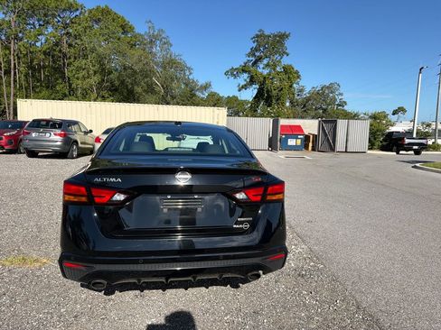 Used 2024 Nissan Altima 2.0 SR FWD image 6