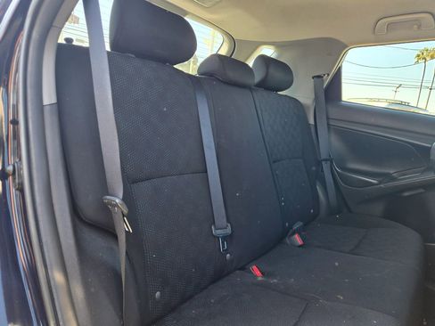 Used 2010 Toyota Matrix S image 17