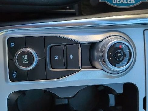 Used 2022 Ford Explorer XLT w/ Equipment Group 202A image 24