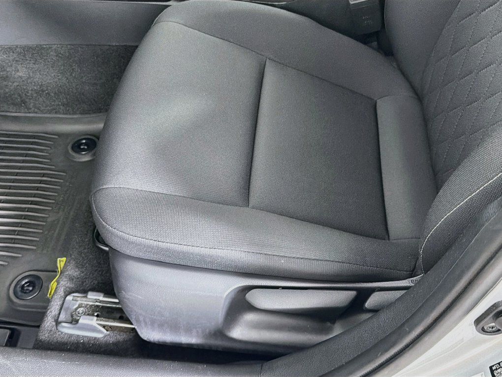 Used 2026 Toyota Corolla LE FWD image 24