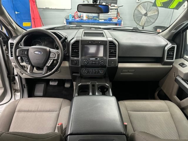Used 2019 Ford F150 XLT w/ Equipment Group 302A Luxury AWD/4WD image 11