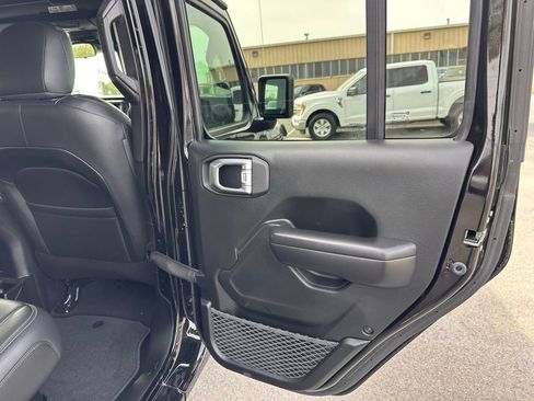 Used 2021 Jeep Wrangler Unlimited Sport AWD/4WD image 19