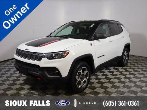 Used 2022 Jeep Compass Trailhawk AWD/4WD image 1