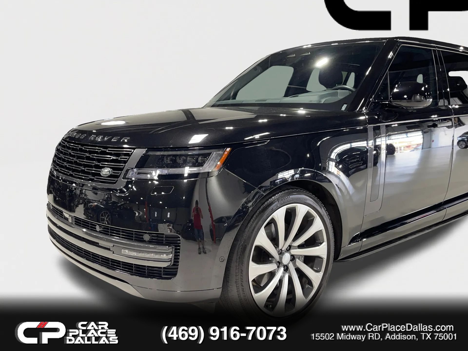 Used 2025 Land Rover Range Rover Long Wheelbase SE AWD/4WD image 4