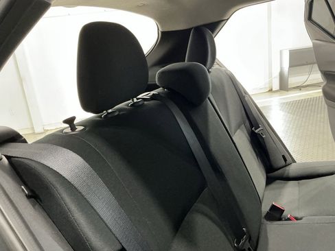 Used 2024 Nissan Kicks S image 21