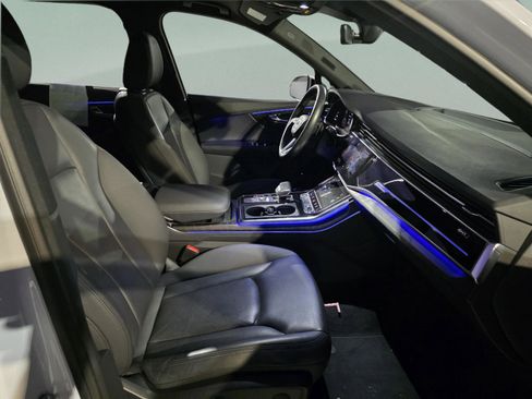 Used 2022 Audi Q7 3.0T Prestige image 22