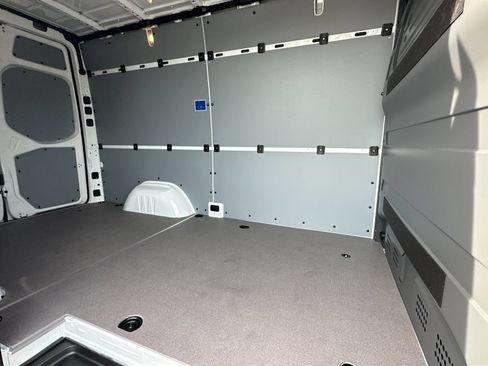 Used 2026 Mercedes-Benz Sprinter 2500 image 12
