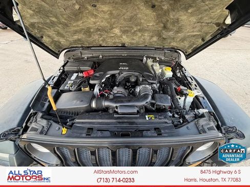 Used 2018 Jeep Wrangler Unlimited Rubicon AWD/4WD image 30