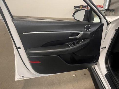 Used 2023 Hyundai Sonata SE w/ Cargo Package image 24