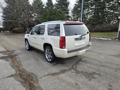 Used 2008 Cadillac Escalade AWD image 5