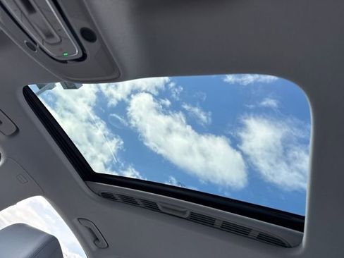 Used 2023 Audi A4 2.0T Premium w/ Convenience Package image 26