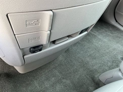 Used 2015 Honda Odyssey EX-L image 22
