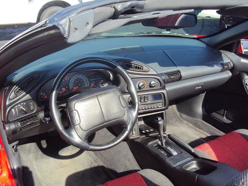 Used 1995 Chevrolet Camaro Z28 image 10
