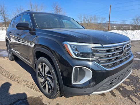 New 2026 Volkswagen Atlas SEL AWD/4WD image 1
