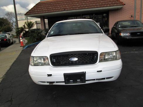 Used 2005 Ford Crown Victoria Police Interceptor image 1