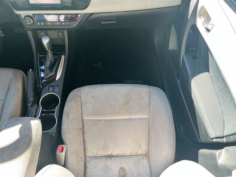 Used 2016 Toyota Corolla LE image 20