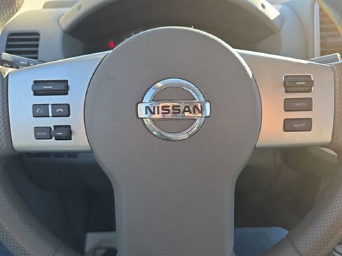 Used 2021 Nissan Frontier SV image 21