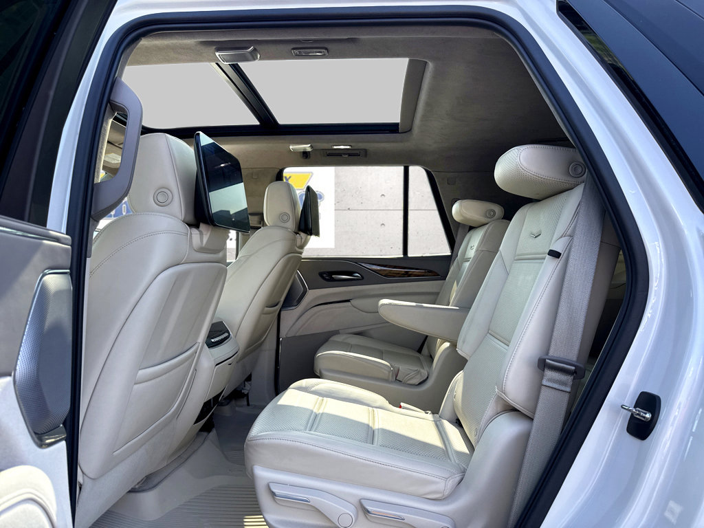 Used 2024 Cadillac Escalade Sport Platinum AWD/4WD image 11