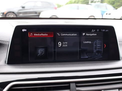 Used 2018 BMW 750i xDrive AWD/4WD image 30