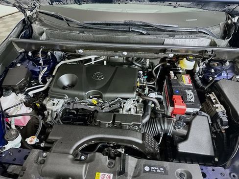 Used 2019 Toyota RAV4 Limited w/ Advanced Technology Package FWD image 30